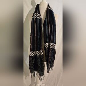 Multi-Colored Scarf The dimensions Give a Very Cozy Feeling